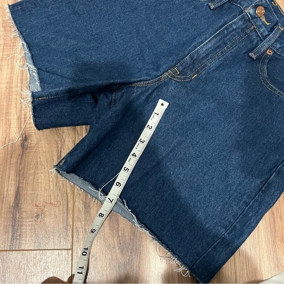 Nwt J.Crew Mid-length denim short in Rocky Trail wash - Picture 12 of 13